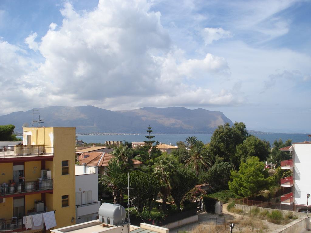 Appartamento Piano Ponente Isola delle Femmine Exterior foto